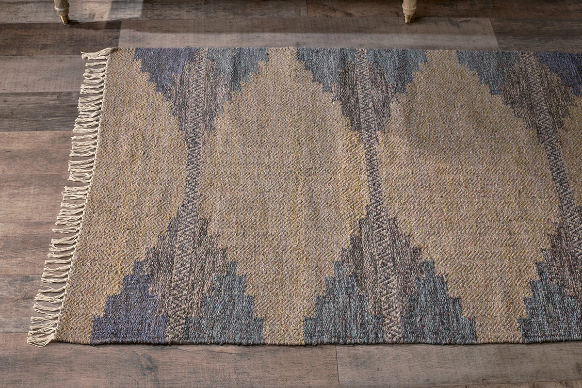 Juanita Recycled Wool & Cotton Rug - Natural & Dark Blue 6 Juanita Recycled Wool & Cotton Rug - Natural & Dark Blue - Image 4