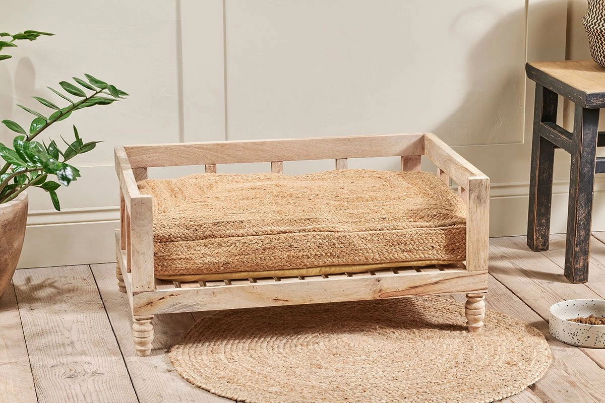 Hatira Mango Wood Pet Bed - Natural - Large 5 Hatira Mango Wood Pet Bed - Natural - Large - Image 3