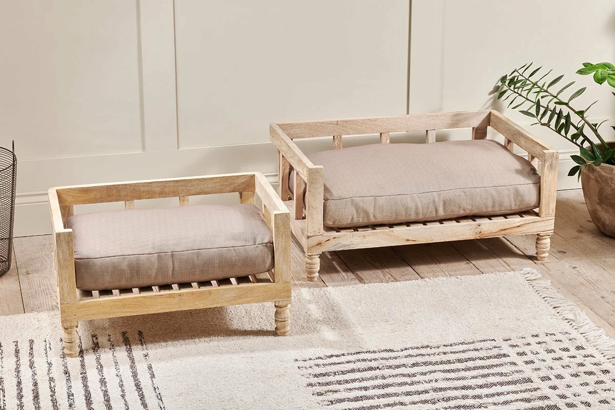 Hatira Mango Wood Pet Bed - Natural - Medium 9 Hatira Mango Wood Pet Bed - Natural - Medium - Image 7