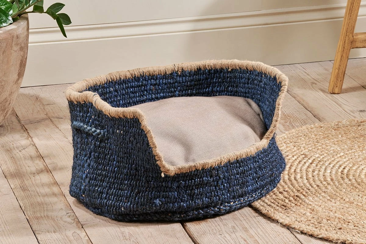 Jaiyuh Hemp Pet Bed - Indigo - Small 4 Jaiyuh Hemp Pet Bed - Indigo - Small - Image 2