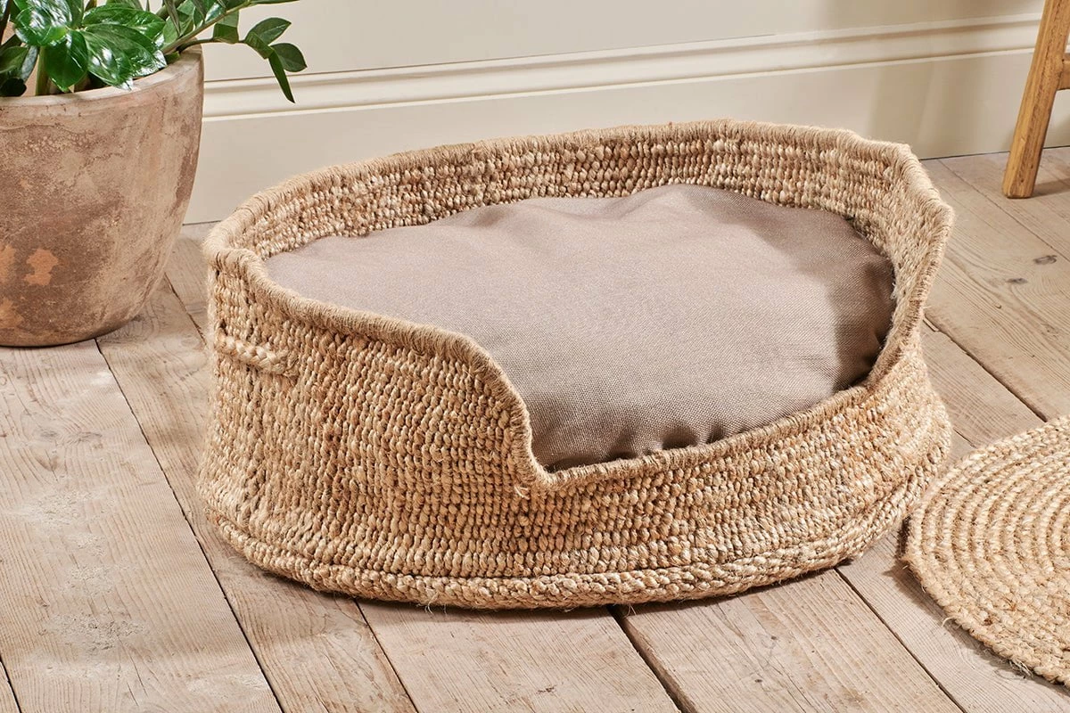 Jaiyuh Hemp Pet Bed - Natural - Medium 5 Jaiyuh Hemp Pet Bed - Natural - Medium - Image 3
