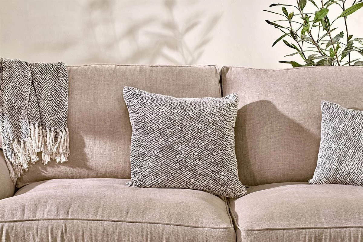 Kunvar Recycled Cotton Cushion Cover 4 Kunvar Recycled Cotton Cushion Cover - Image 2