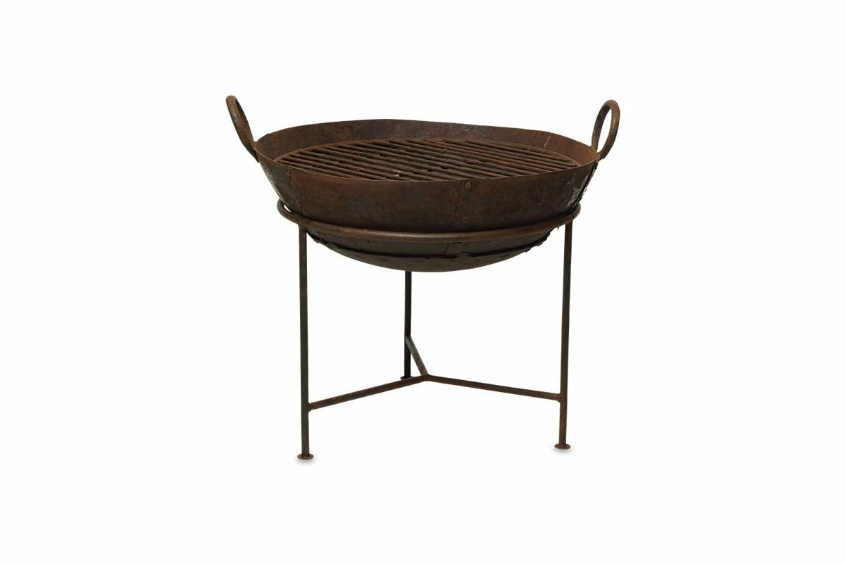 Reclaimed Iron Kadai With Grill - Medium 5 Reclaimed Iron Kadai With Grill - Medium - Image 3