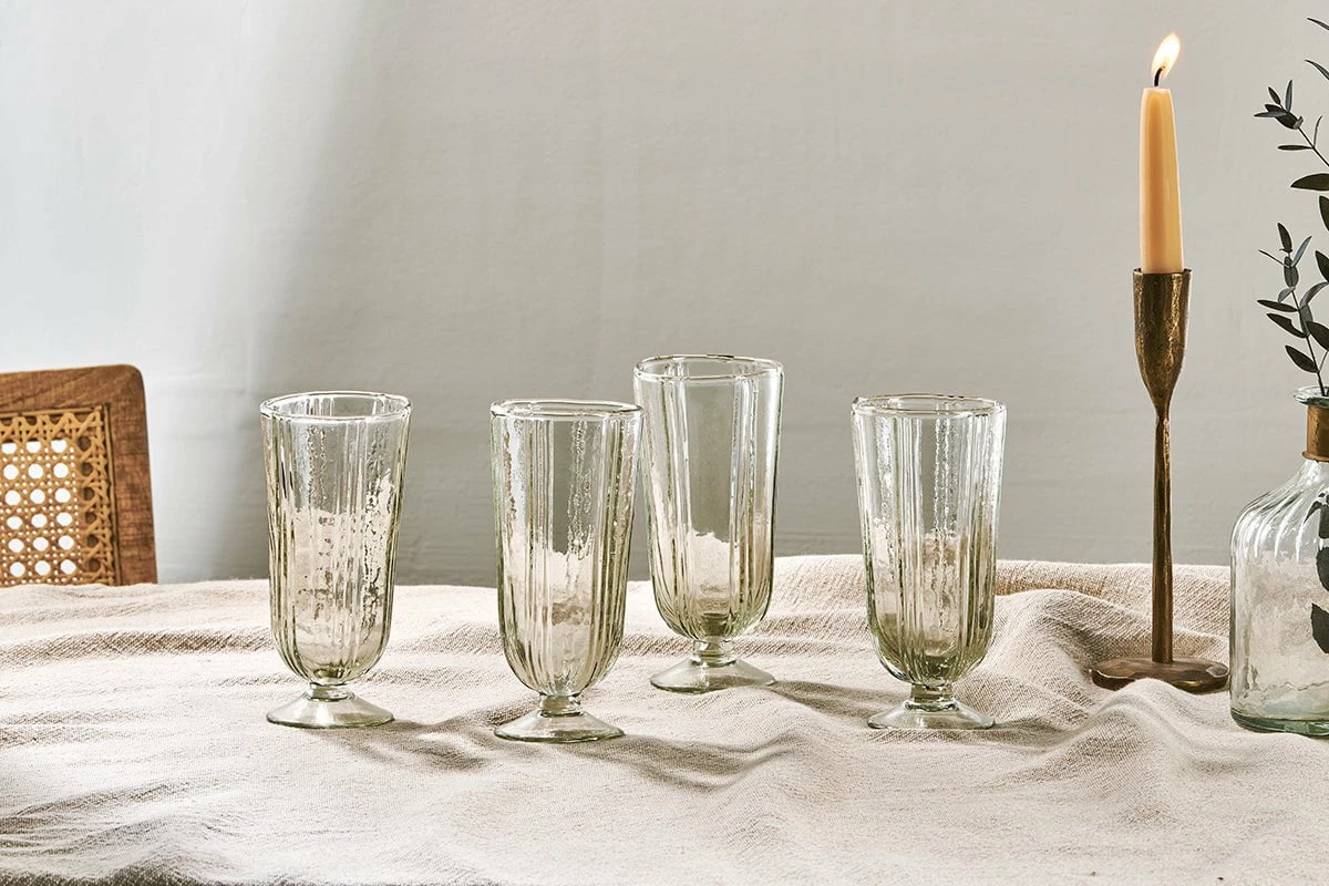 Sigiri Tall Wine Glass - Clear - (Set Of 4) 4 Sigiri Tall Wine Glass - Clear - (Set Of 4) - Image 2