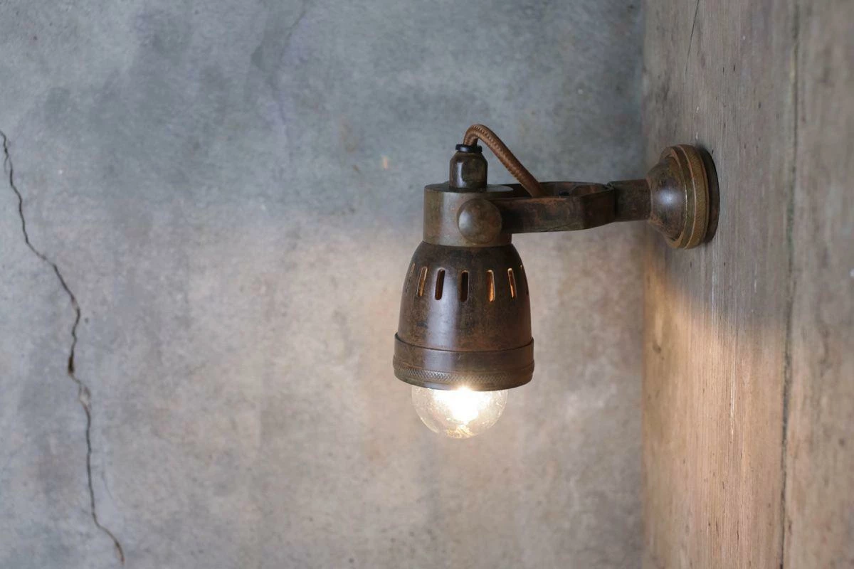 Tabosa Brass Spot Light 4 Tabosa Brass Spot Light - Image 2