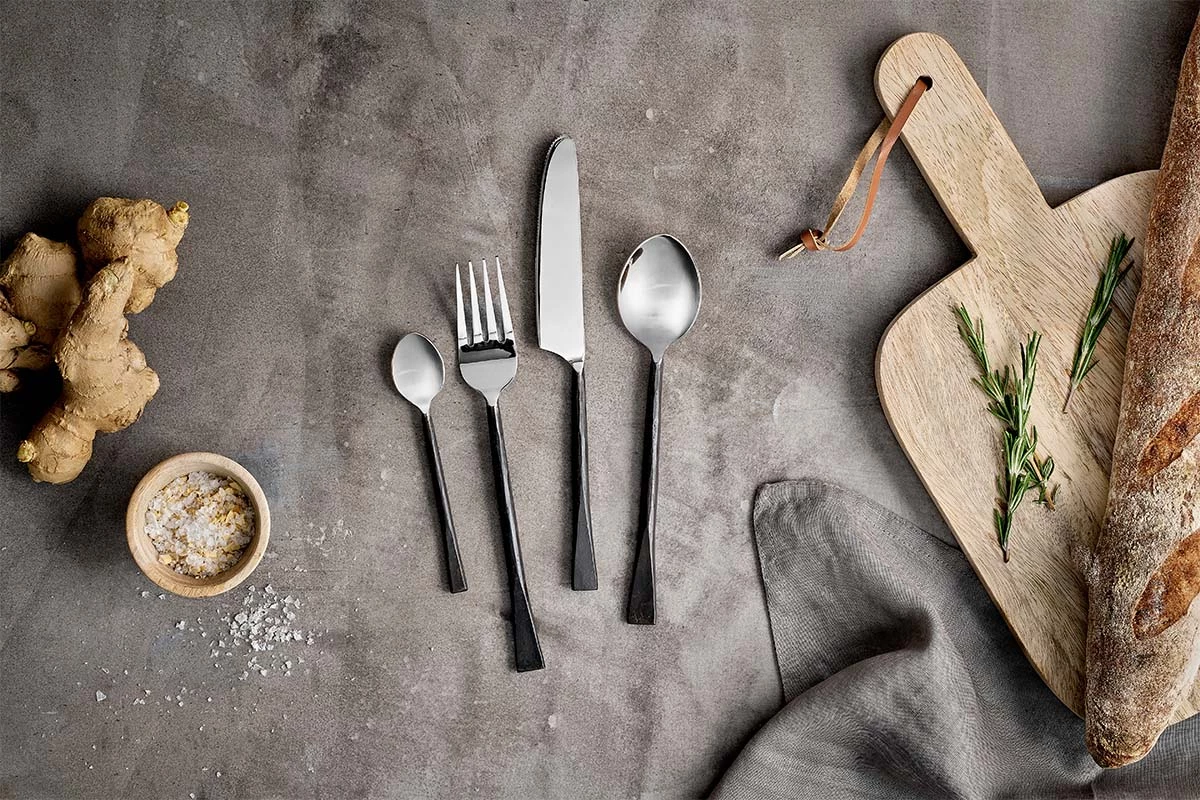 Usa Cutlery Set - Black (Set Of 16) 3 Usa Cutlery Set - Black (Set Of 16)